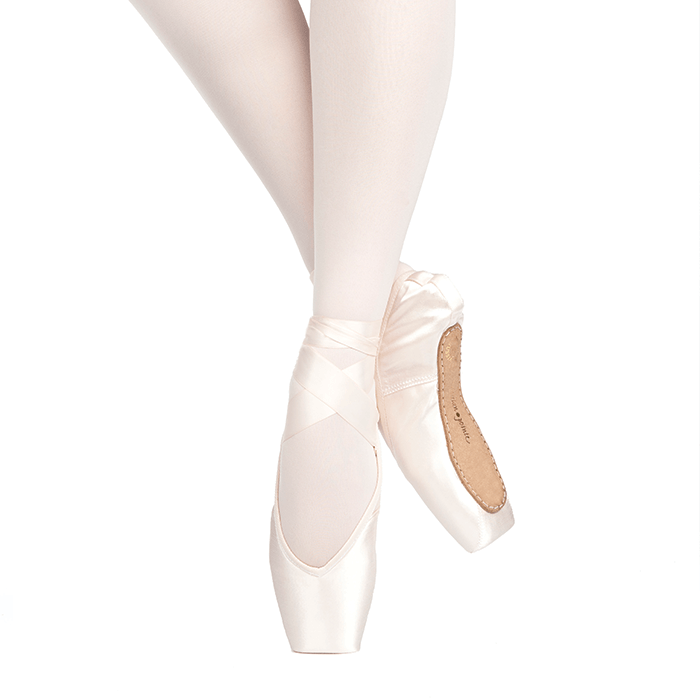Russian Pointe Women's Rubin Pointe Shoe